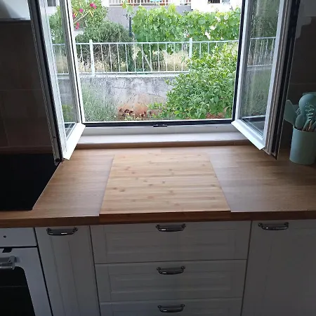 My Mediterranean With Huge Garden And Own Parking Villa *