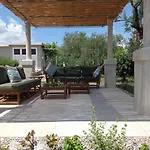 My Mediterranean With Huge Garden And Own Parking