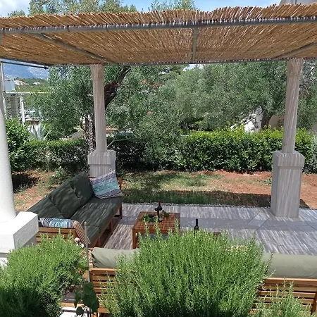 My Mediterranean With Huge Garden And Own Parking Villa