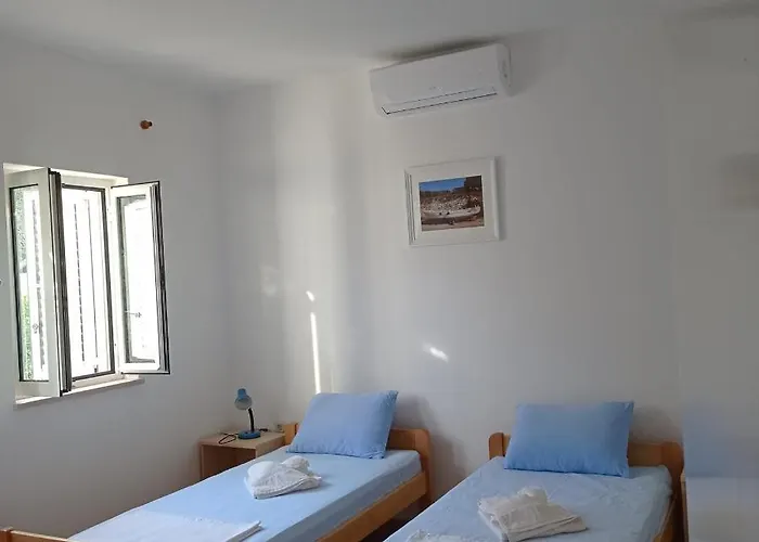 Villa My Mediterranean With Huge Garden And Own Parking